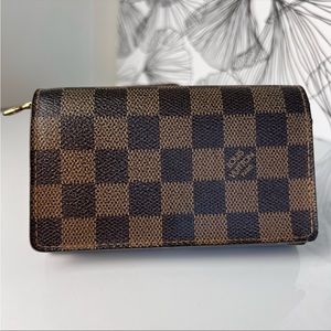 Louis Vuitton Damier Wallet